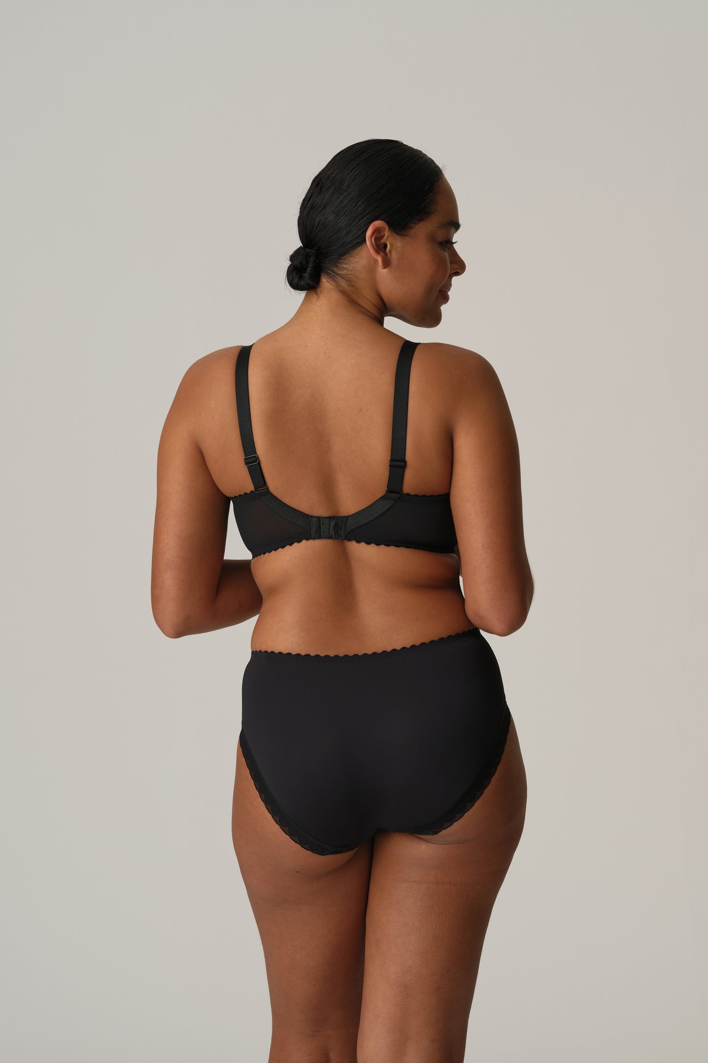 Primadonna San angel volle cup bh Peacock Feather