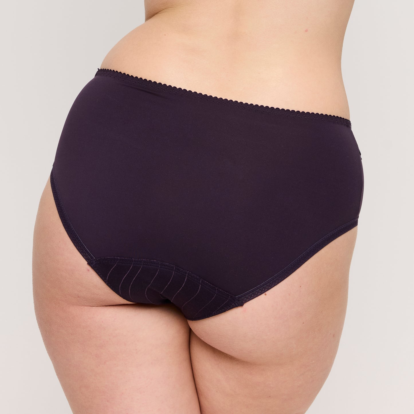 Primadonna Deauville tailleslip Amethyst Gem