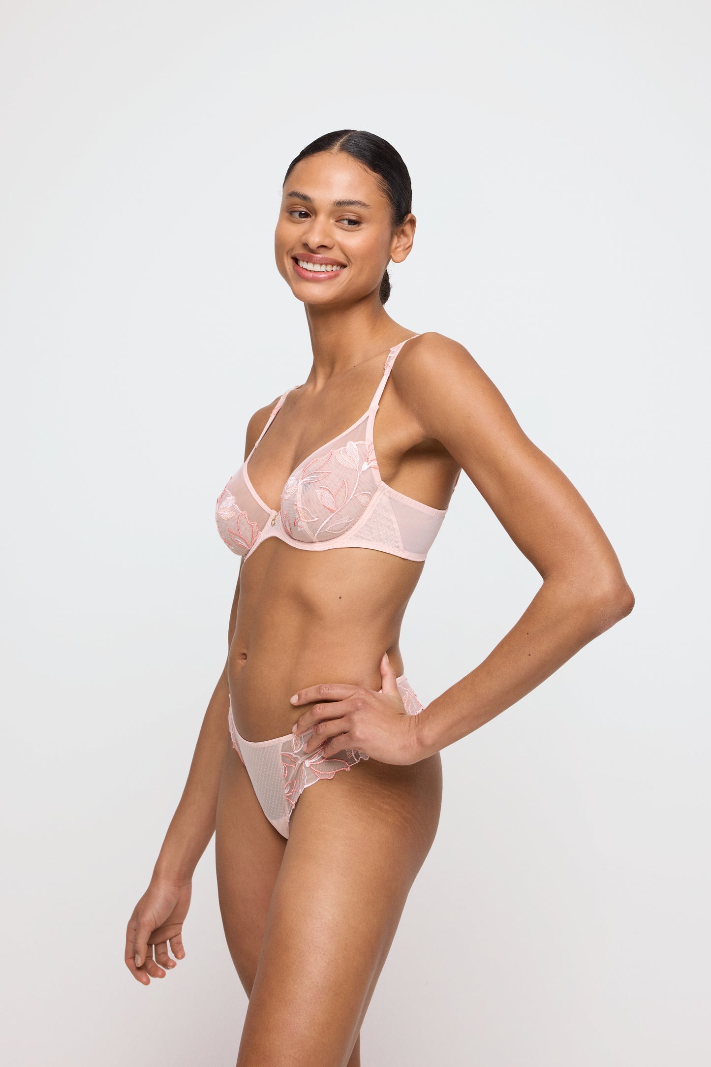 Marie Jo Loish string pearly pink