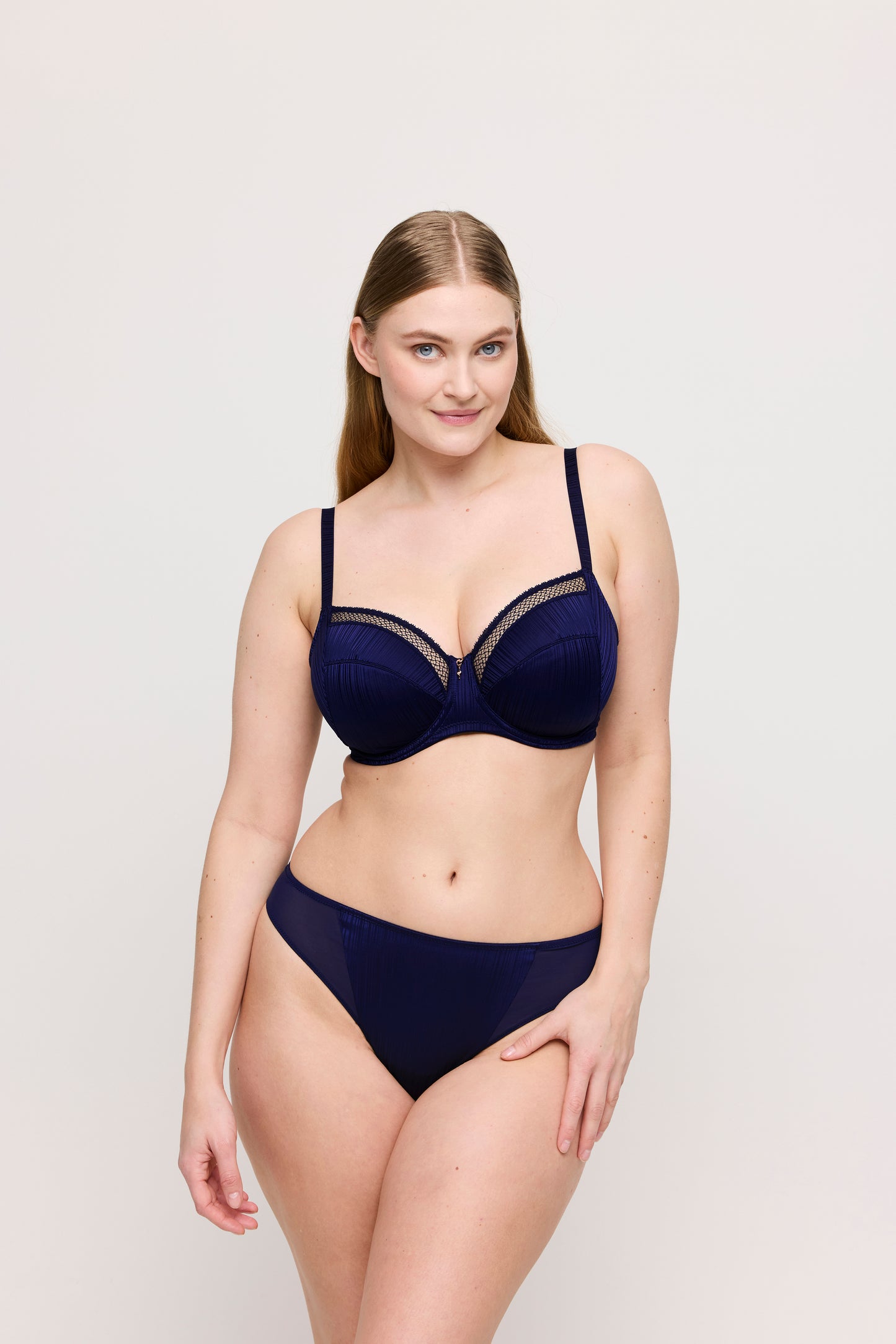 Primadonna Twist Knokke string saffier blauw