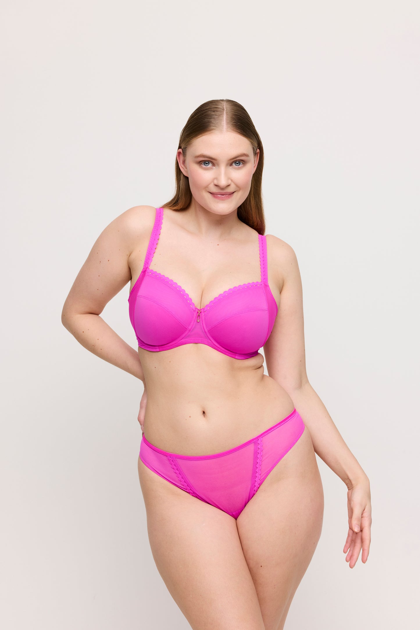 Primadonna Twist Vivgirl string Cactus Flower