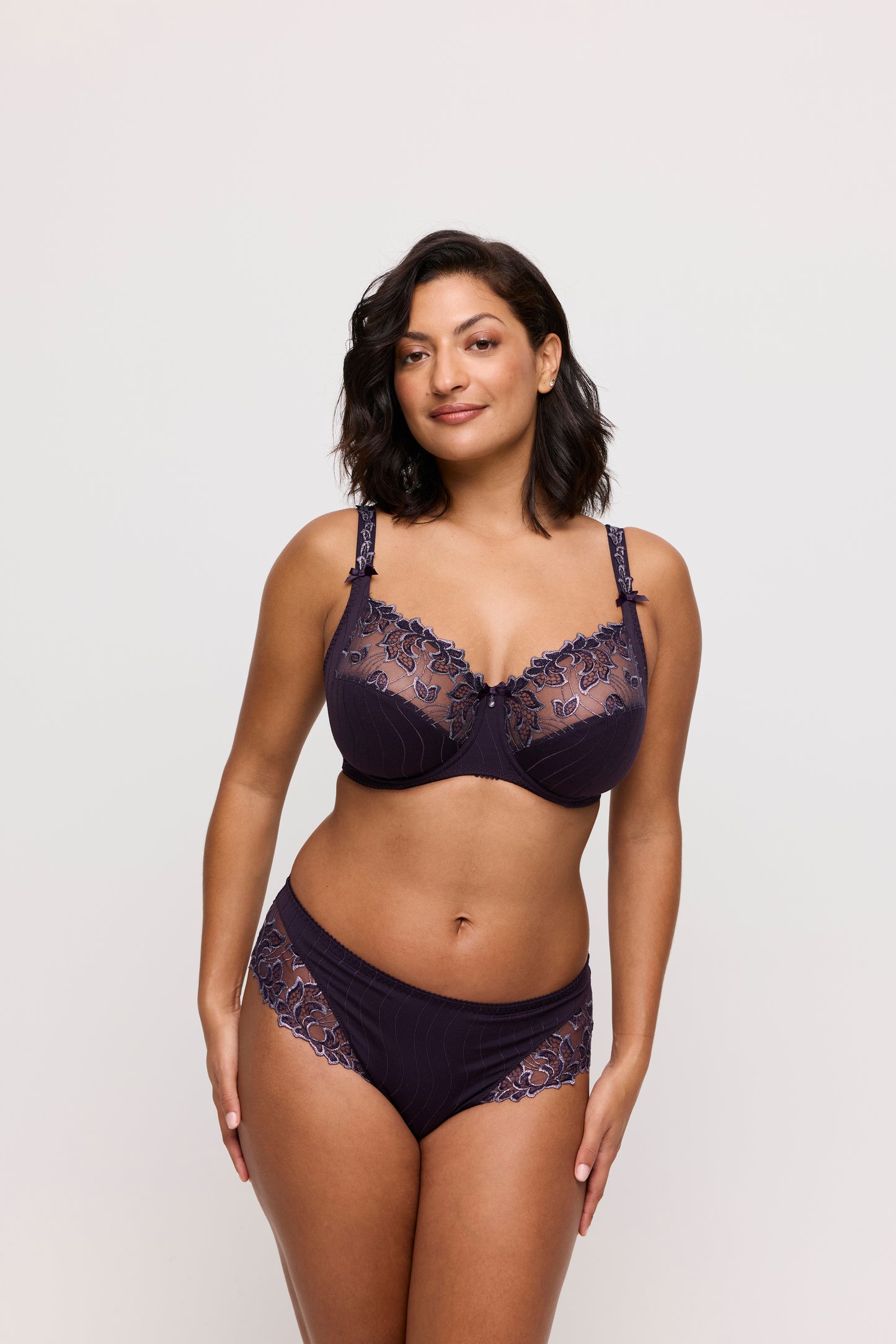 Primadonna Deauville luxe string Amethyst Gem