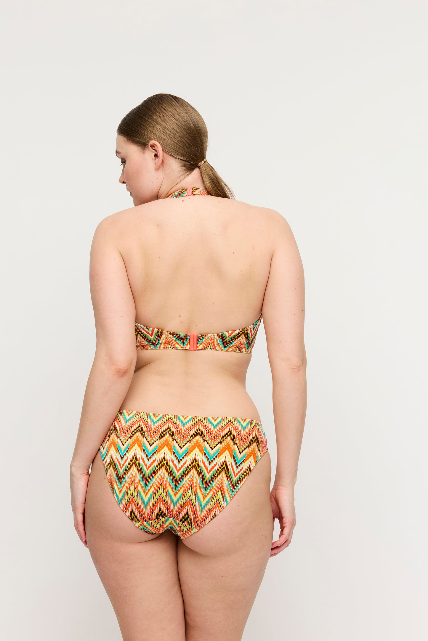 Primadonna Swim Tubou plunge bikini halve mousse cup Ikat Summer