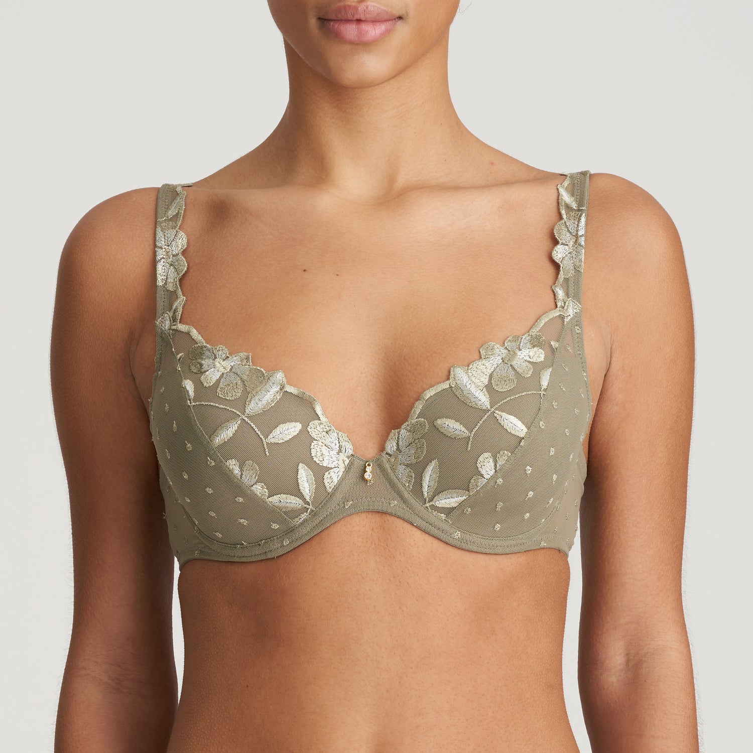 AGNES golden olive