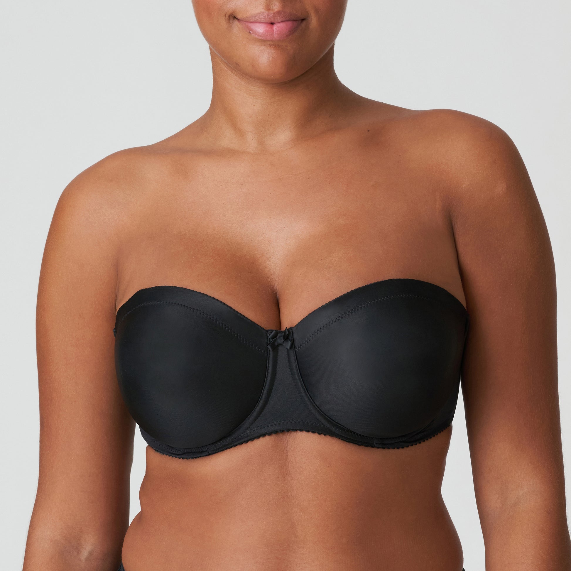 Primadonna Satin strapless bh zonder mousse zwart