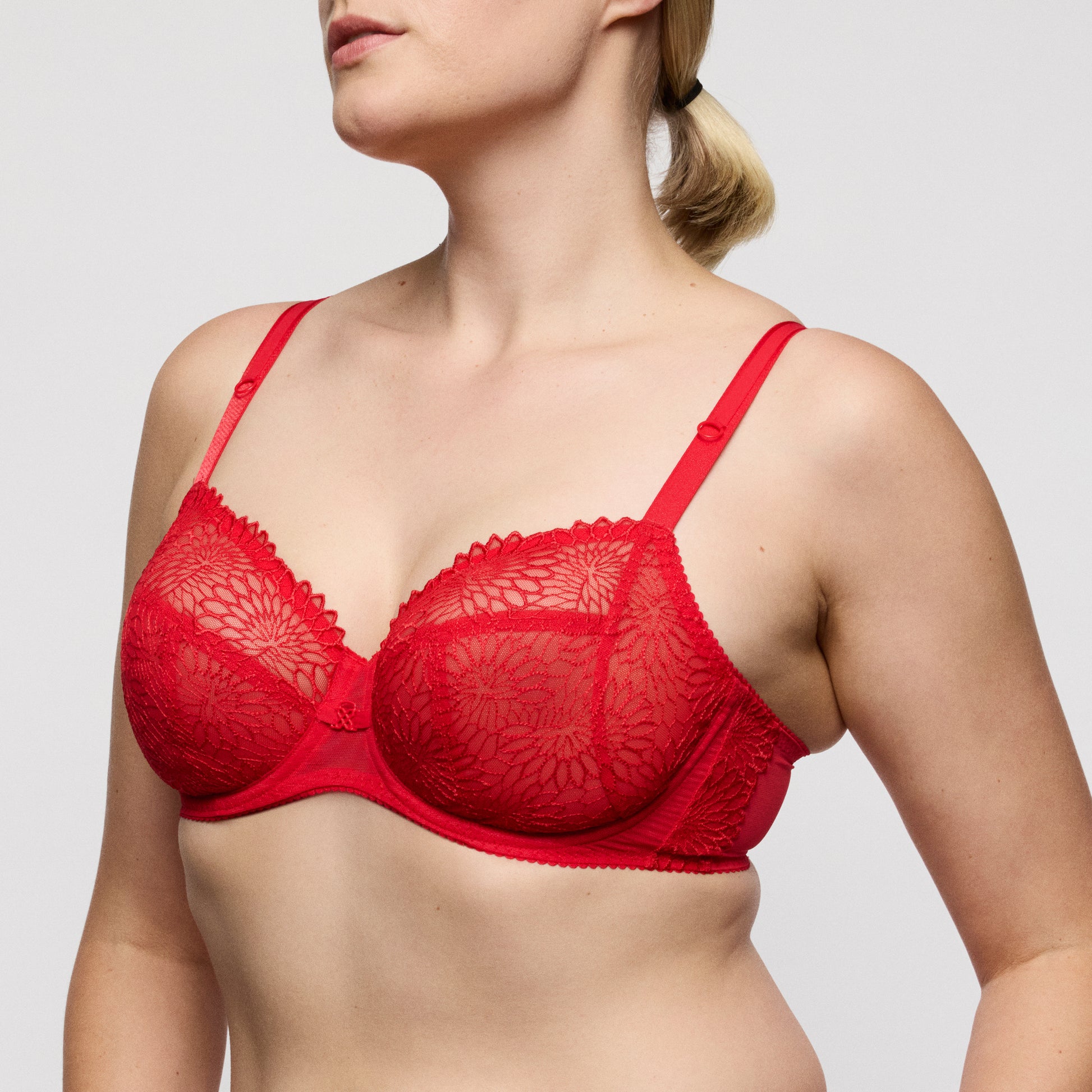 Primadonna Sophora volle cup bh true red