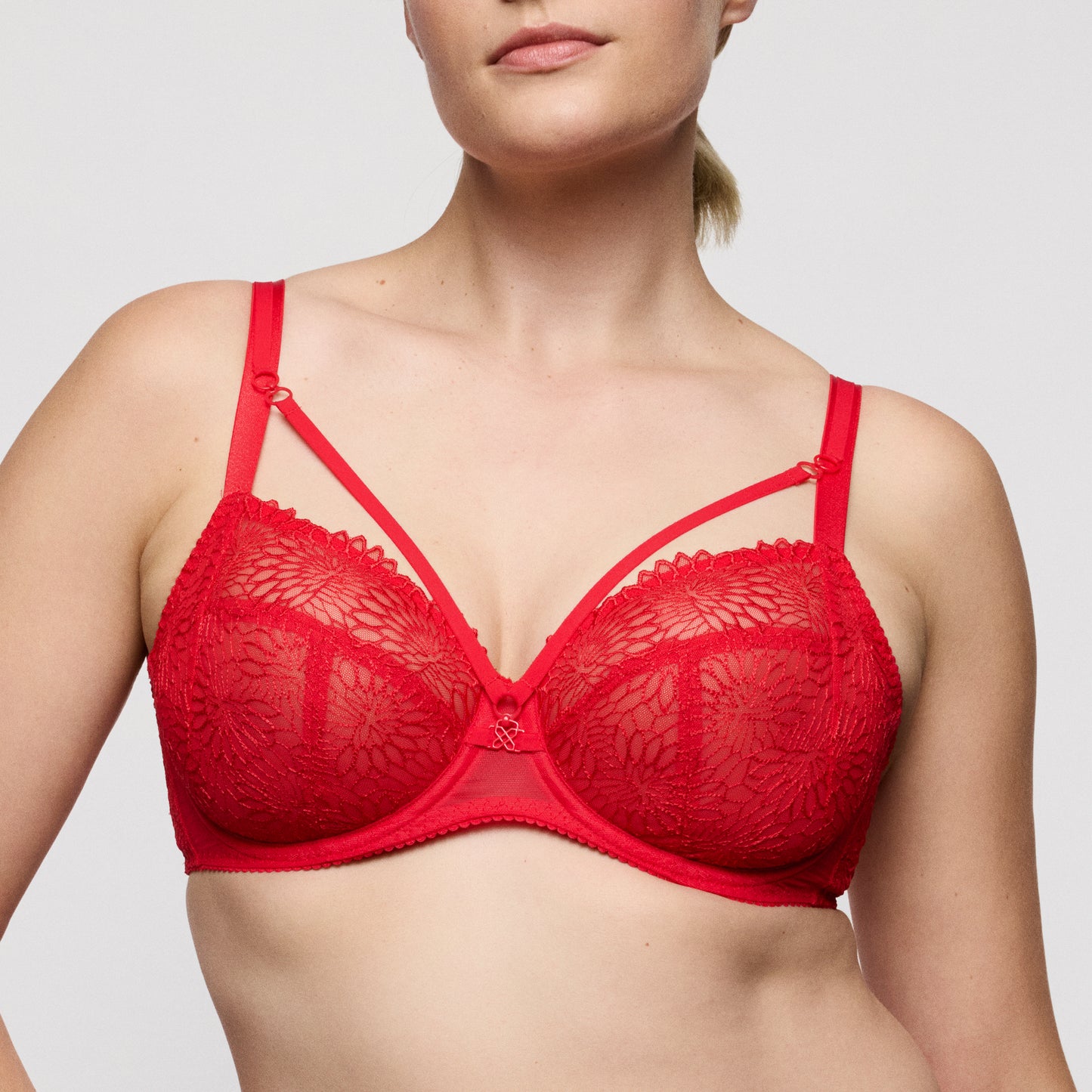 Primadonna Sophora volle cup bh true red