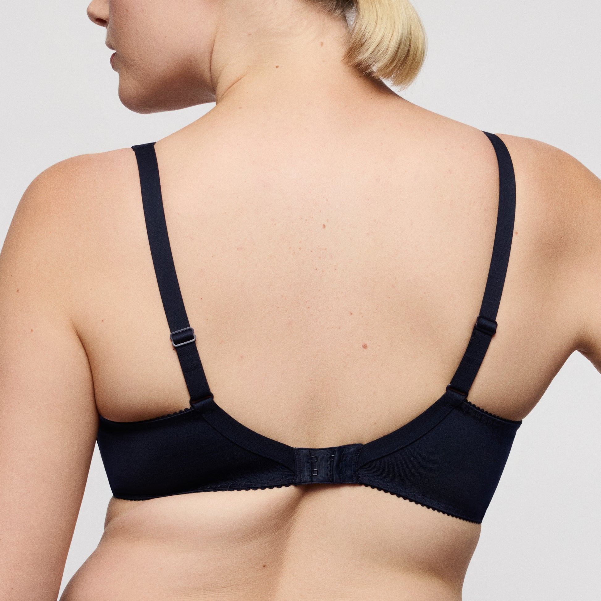 Primadonna Salerno plunge bh halve mousse cups midnight blue