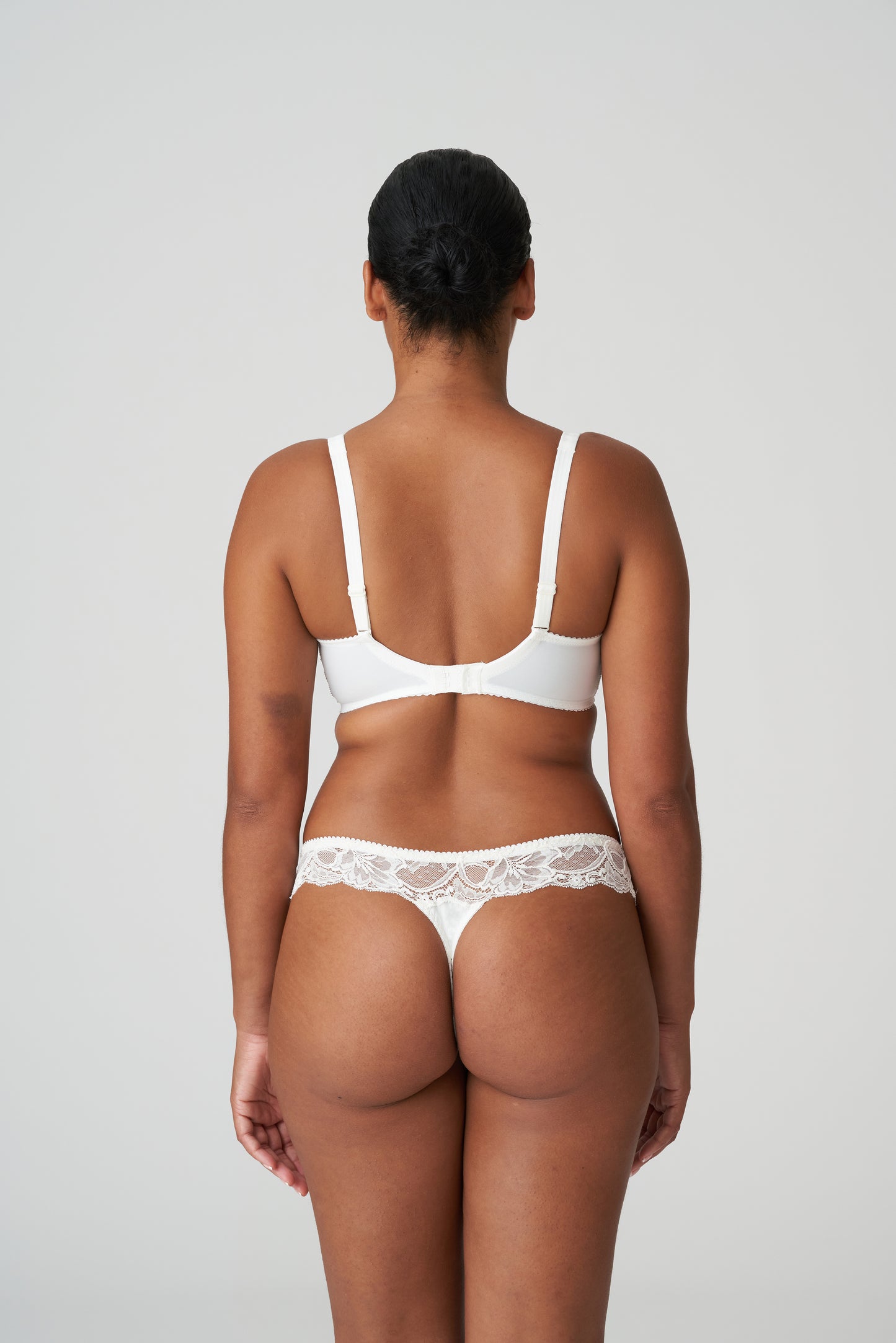 Primadonna Madison string natuur