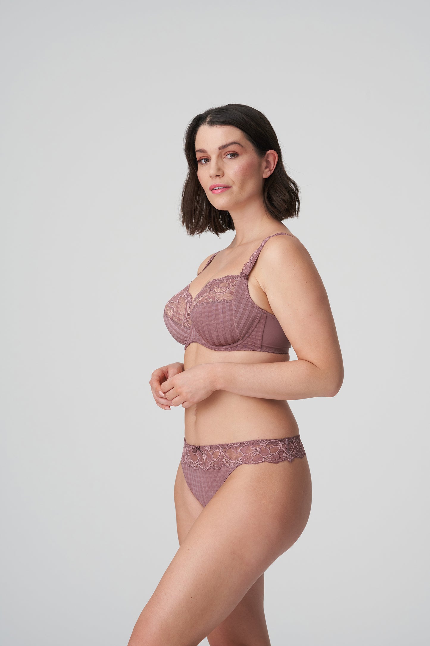 Primadonna Madison string satin taupe