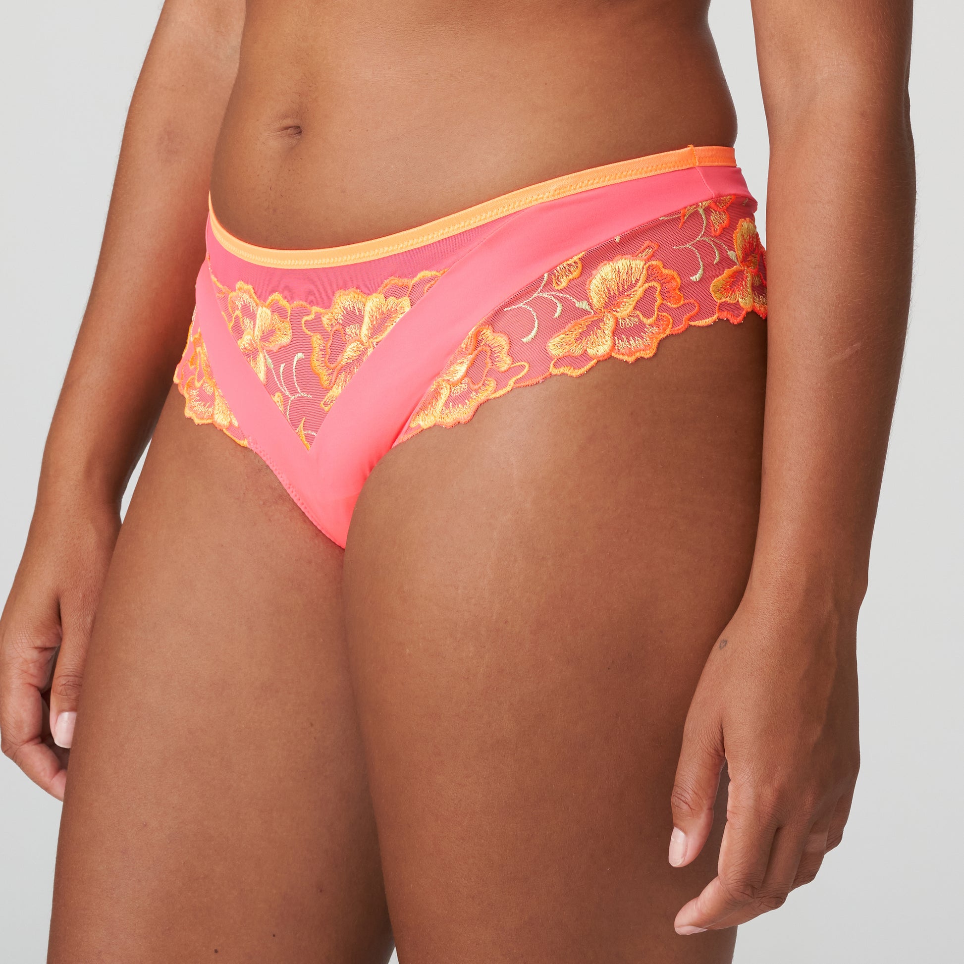 Primadonna Devdaha luxe string tropicana