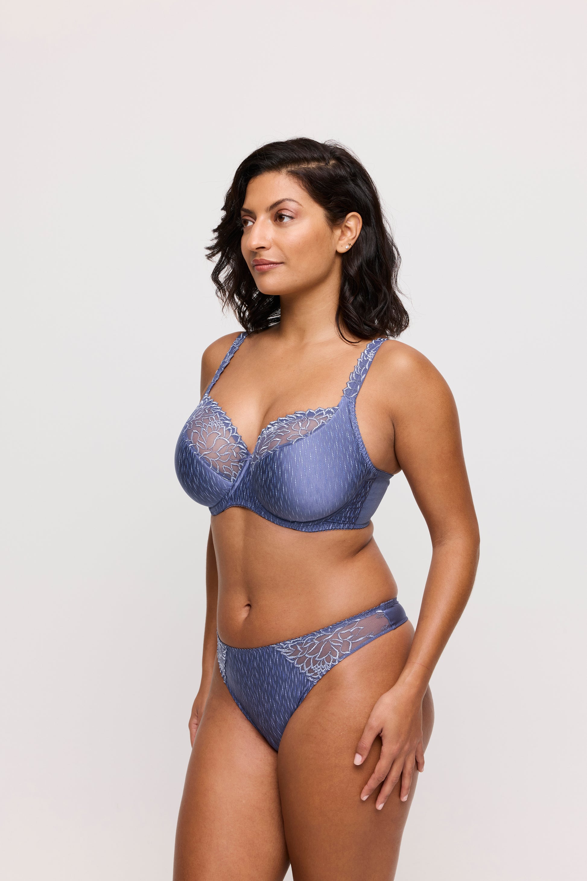 Primadonna Monterrey string Nightshadow blue