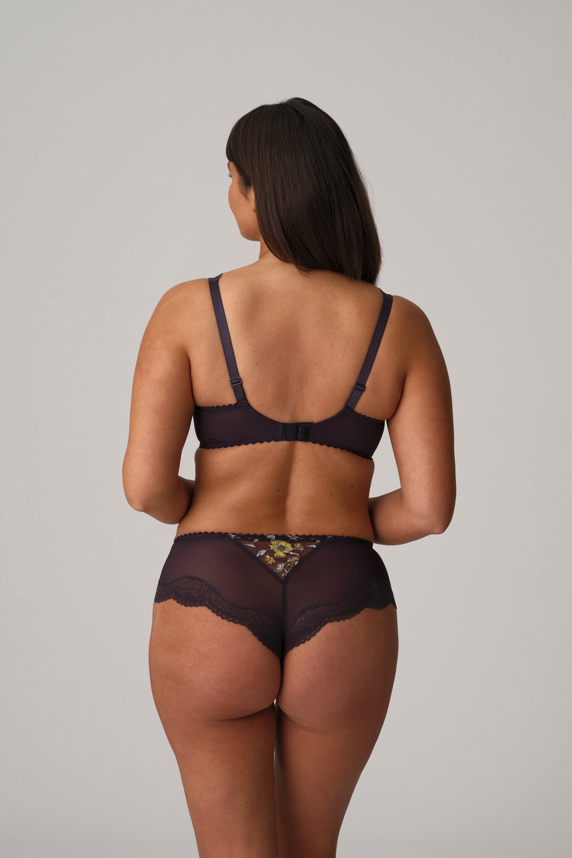 Primadonna Malba luxe string amethist