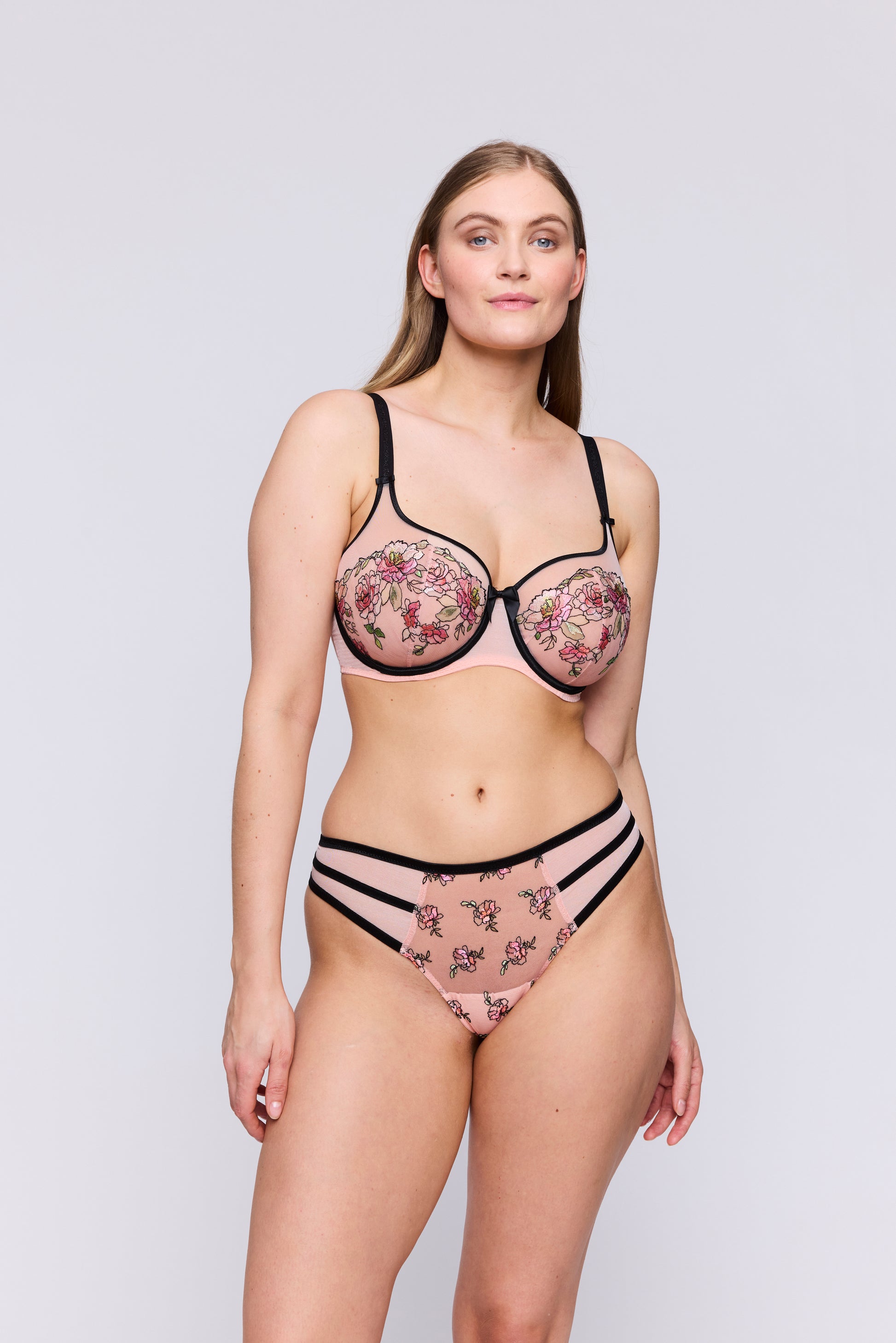 Primadonna Eraclea string parfait