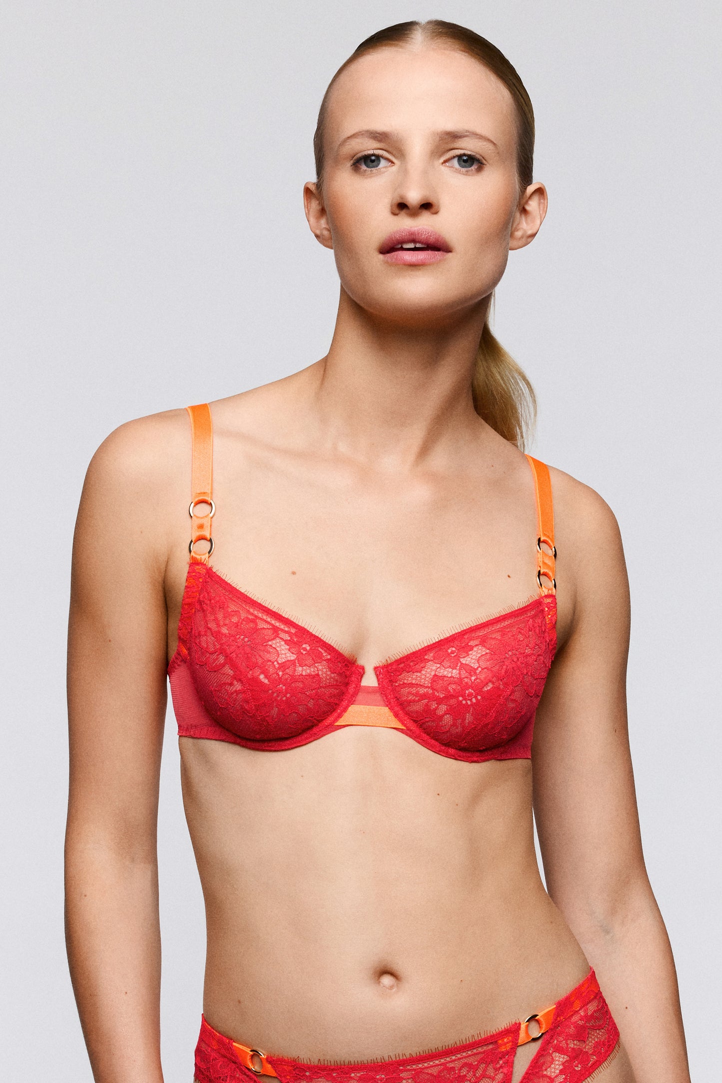 Sarda Lovelace volle cup bh hibiscus
