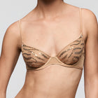 Sarda Milhon plunge bh Invisible