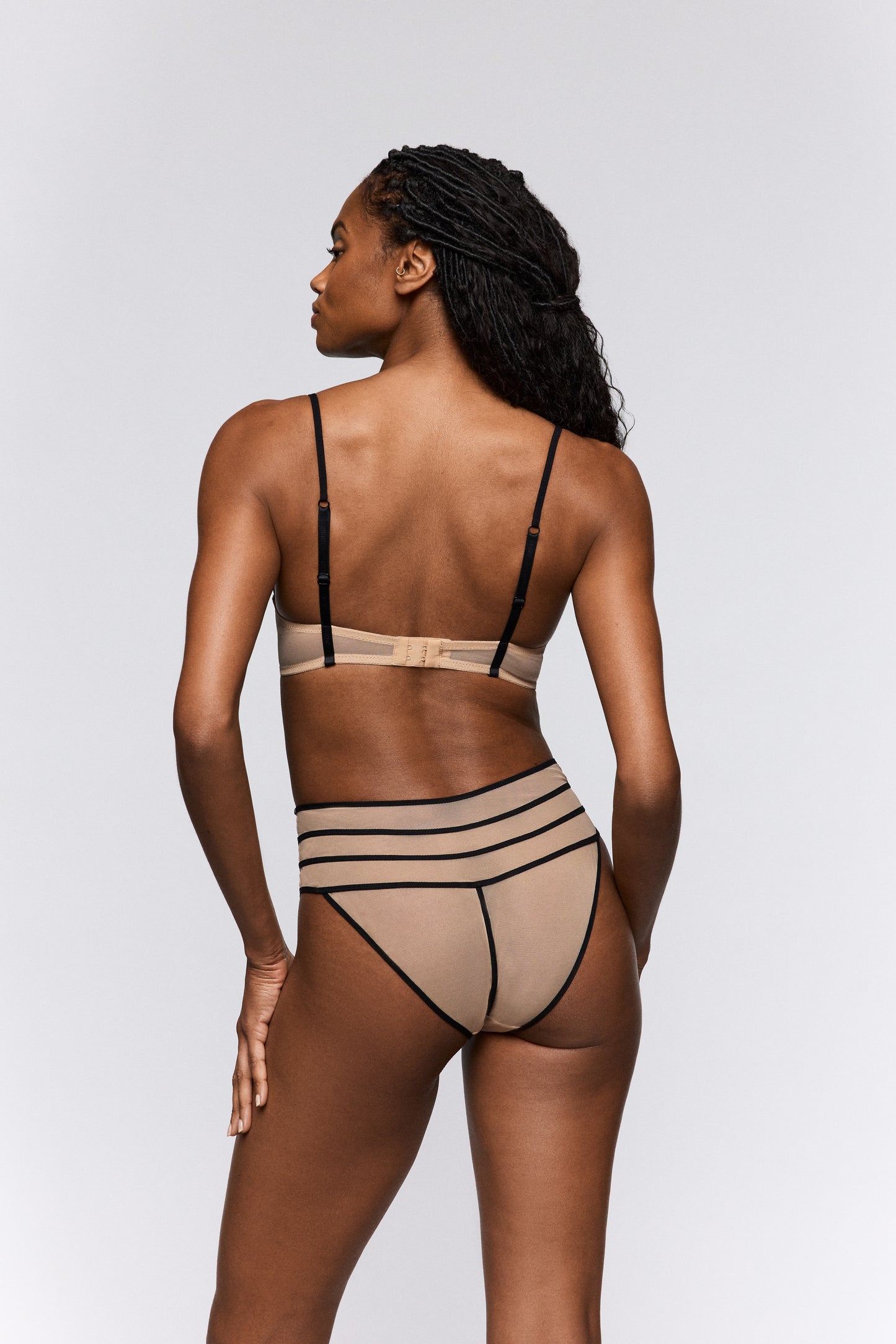 Sarda Yulimar voorgevormde bralette zwart