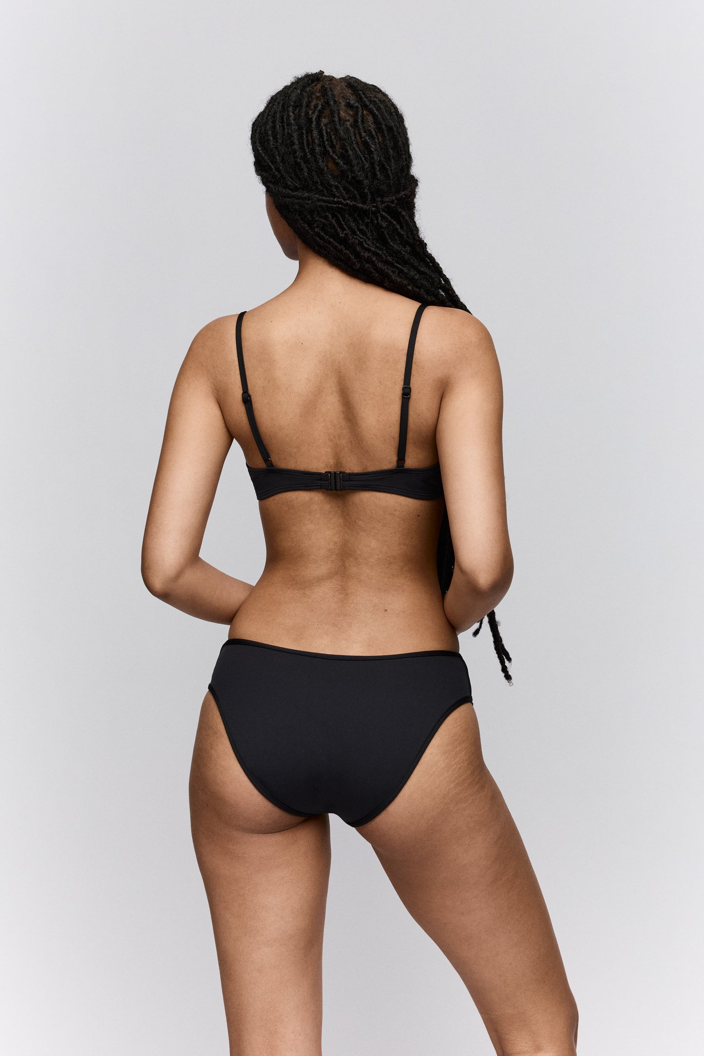 Sarda Swim Sha flexi wire bikinitop zwart