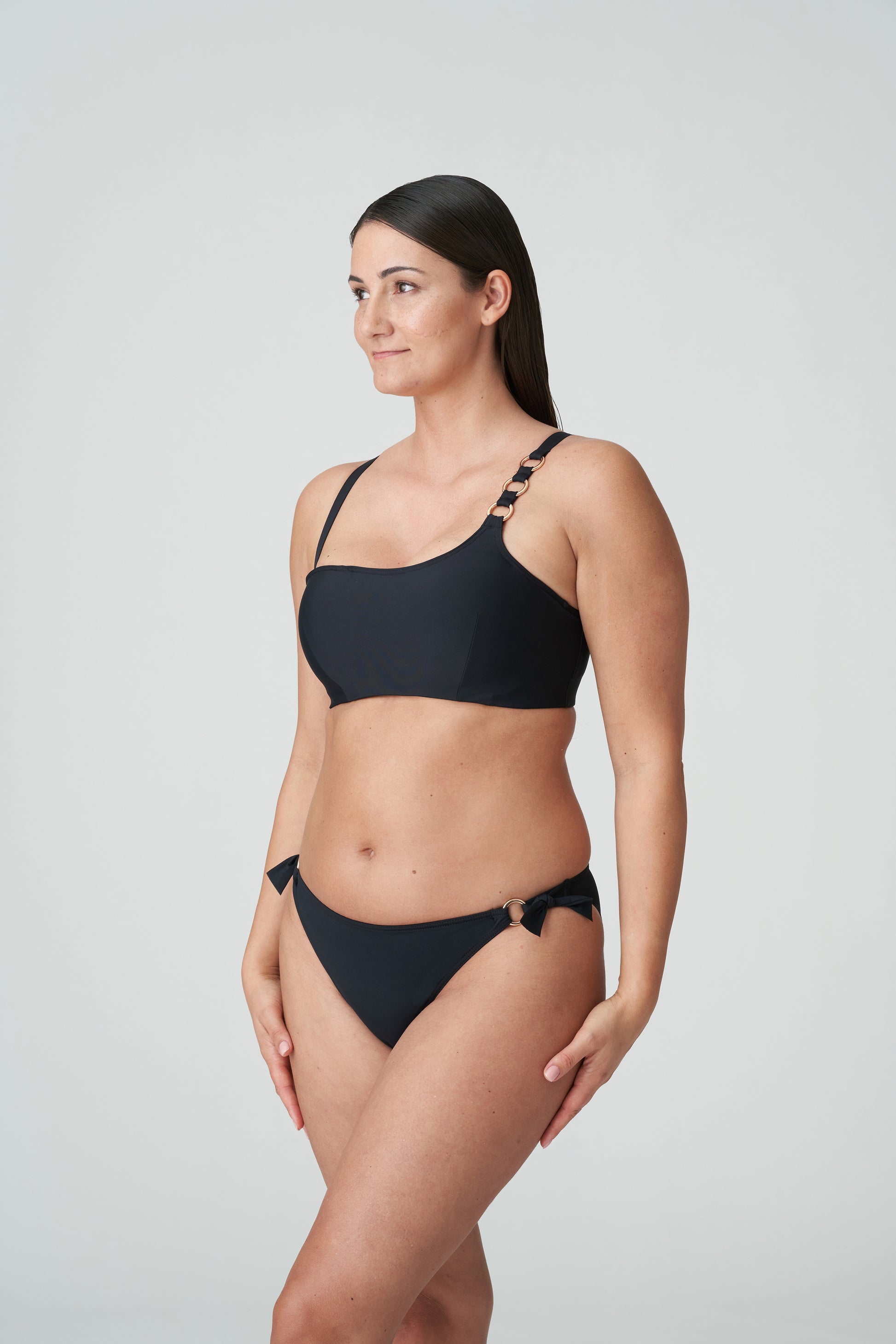 PrimaDonna Swim Damietta bikini heupslip met koordjes zwart