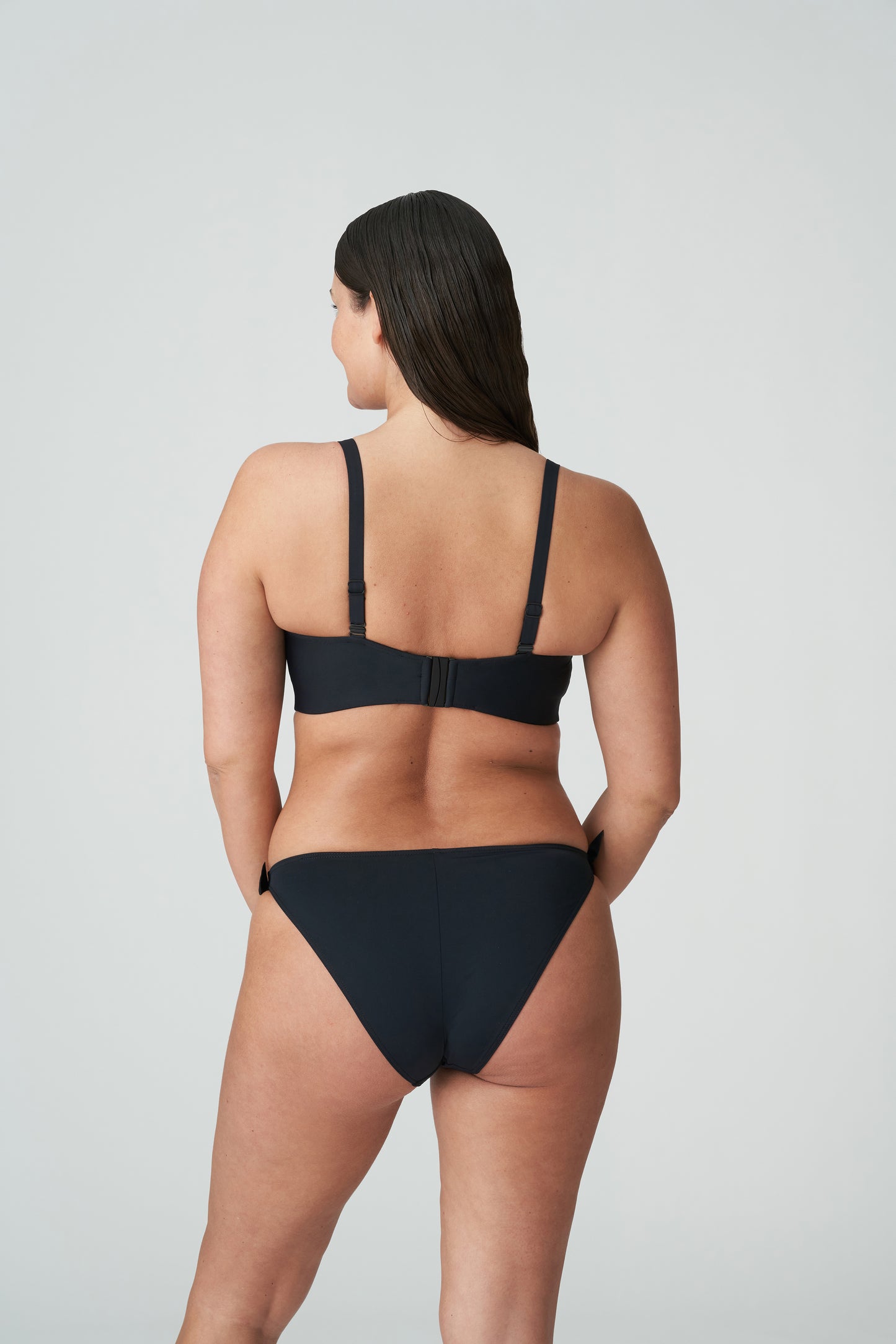 PrimaDonna Swim Damietta bikini heupslip met koordjes zwart