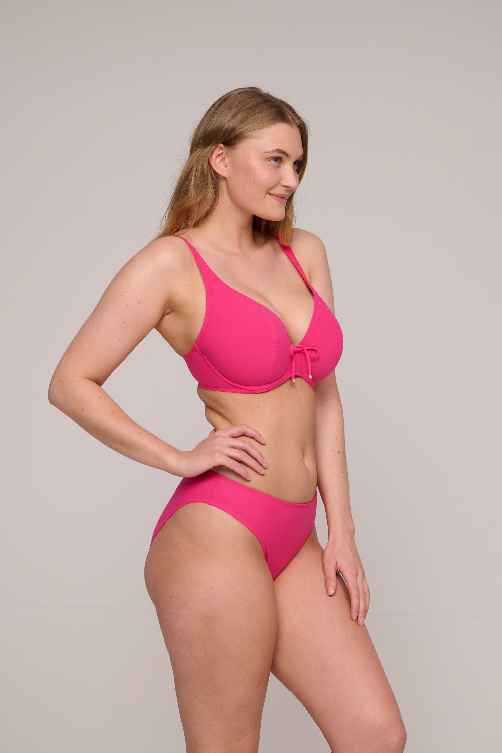 PrimaDonna Swim Aswan voorgevormde plunge bikinitop Dragon Fruit