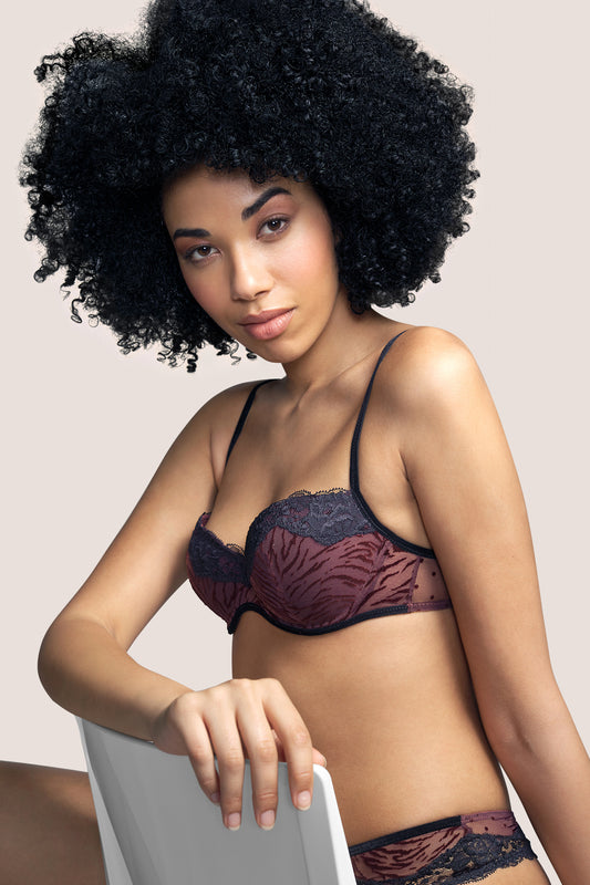 Andres Sarda Fraser balconnet bh met mousse cups wine