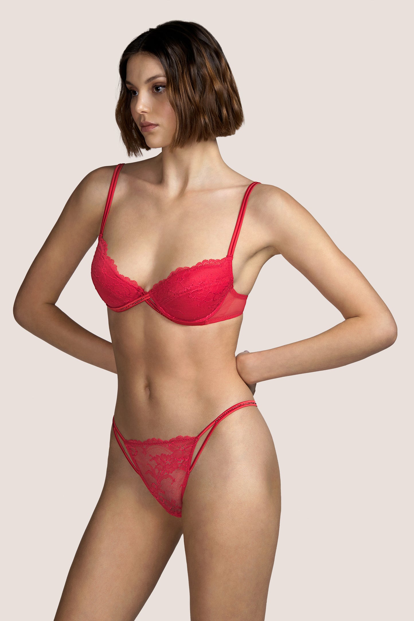 Andres Sarda Gaga luxe string Rood