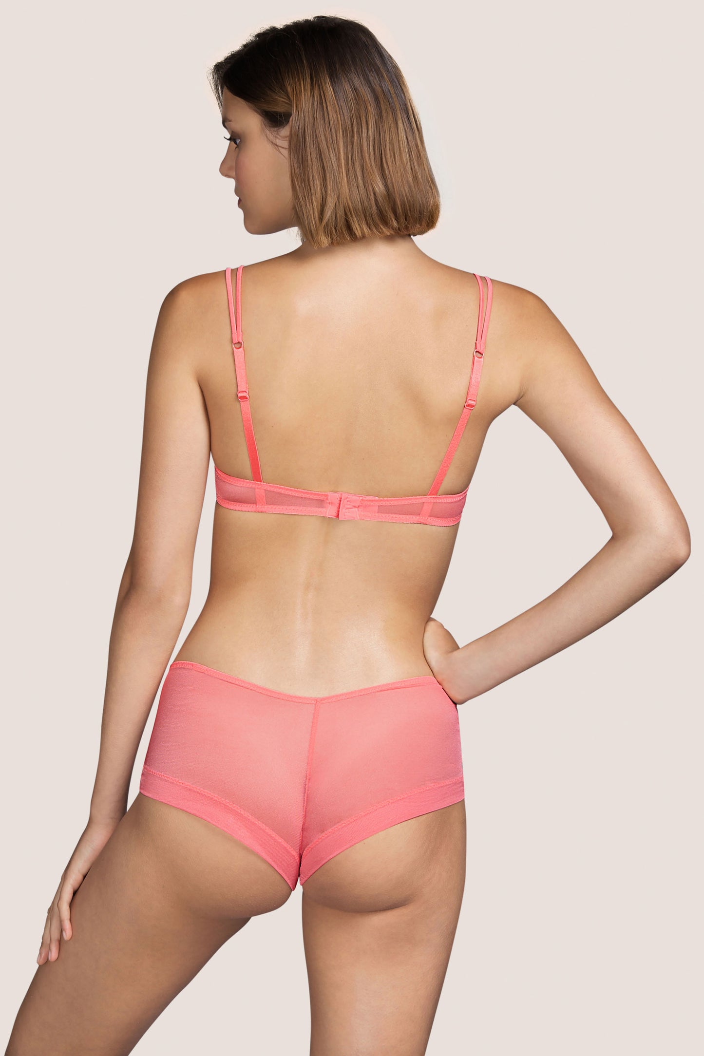 Andres Sarda Vaughan beugelbh Coral Crush