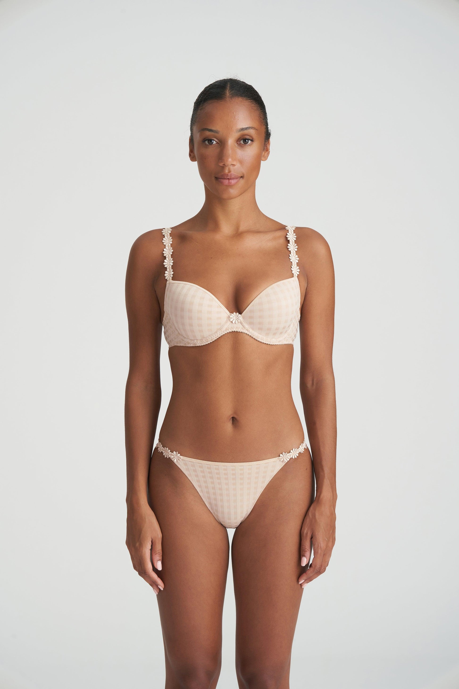 Marie Jo Avero heupslip caffé latte - Lingerie Valentijn