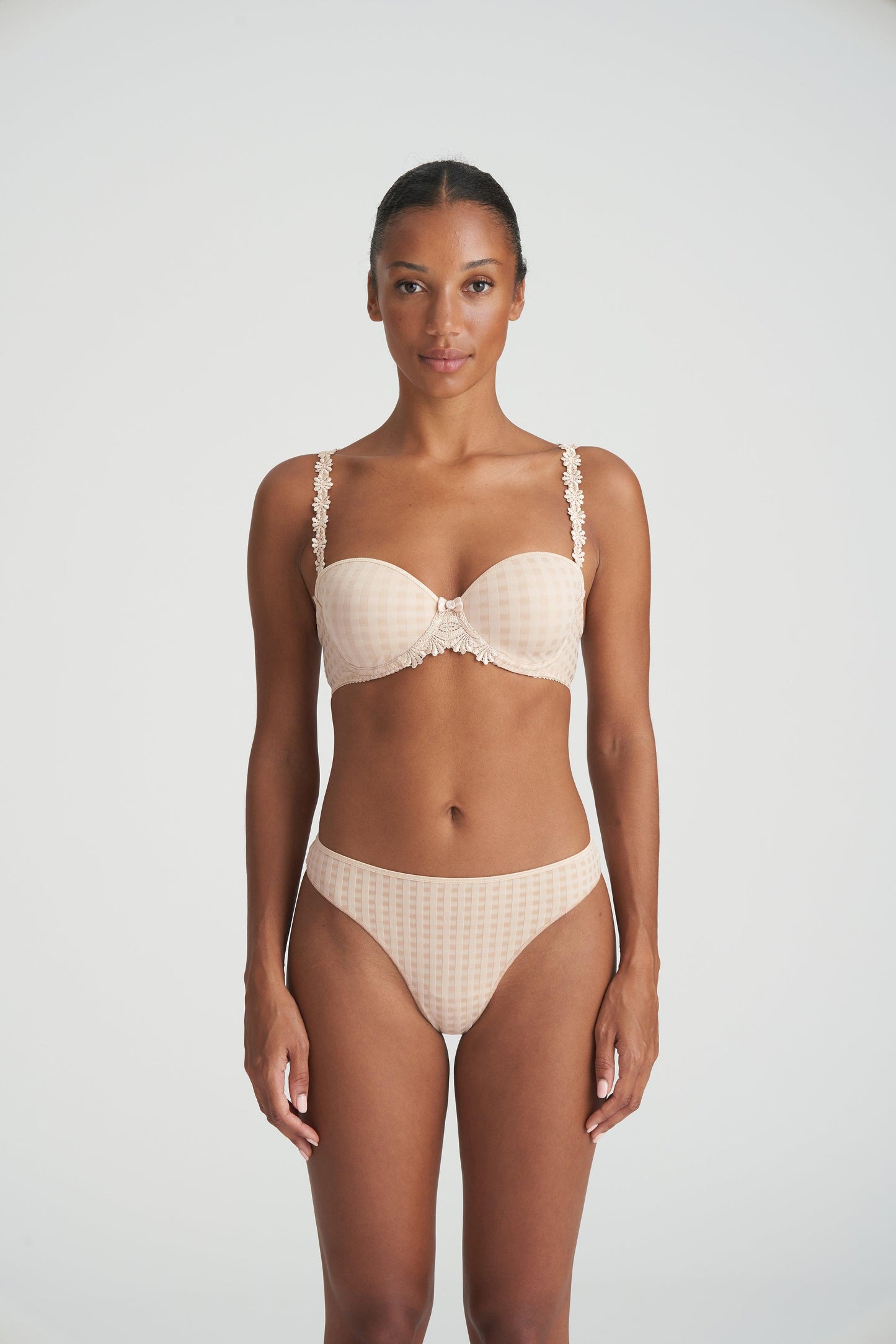 Marie Jo Avero string caffé latte - Lingerie Valentijn