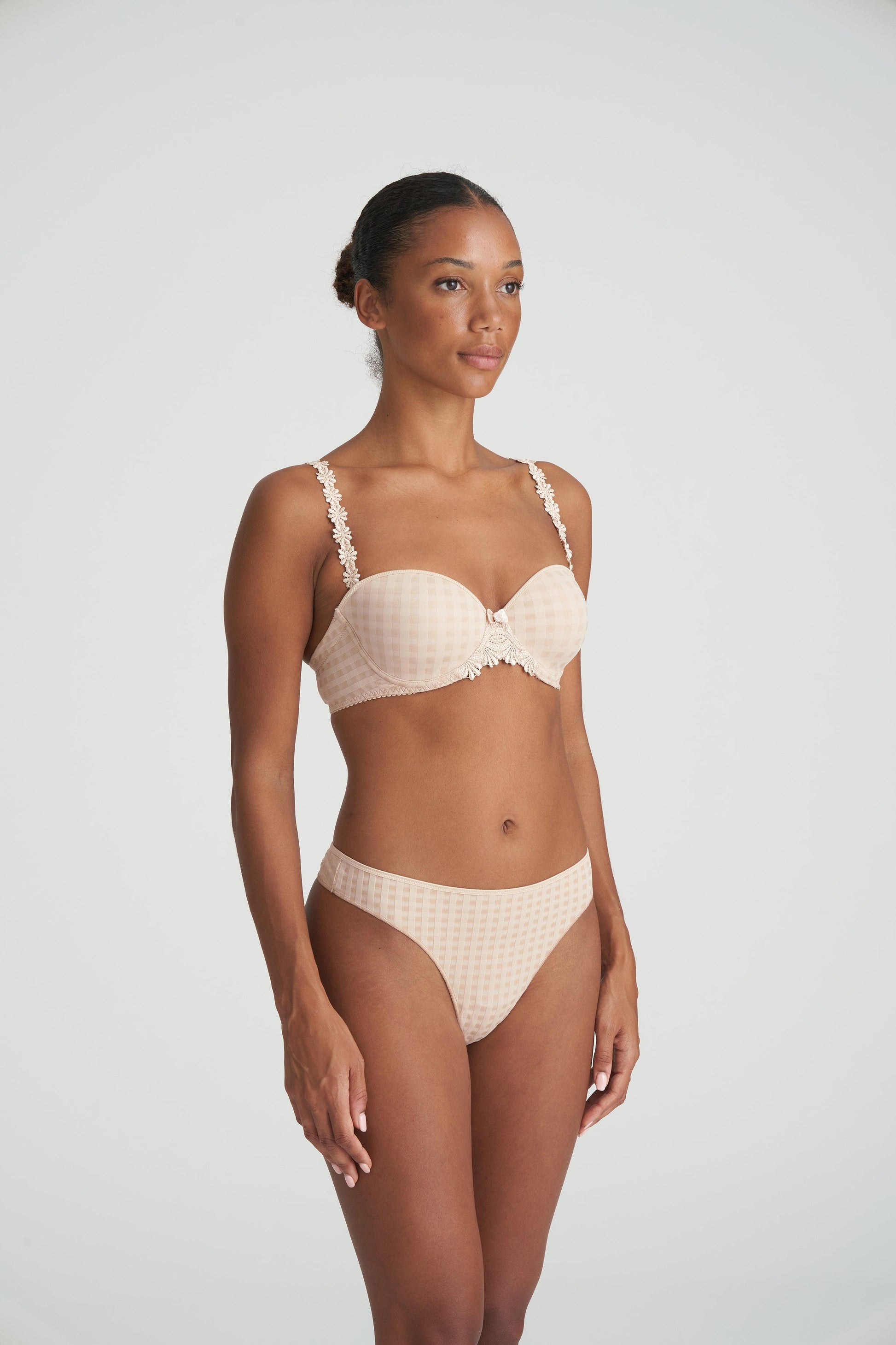 Marie Jo Avero string caffé latte - Lingerie Valentijn