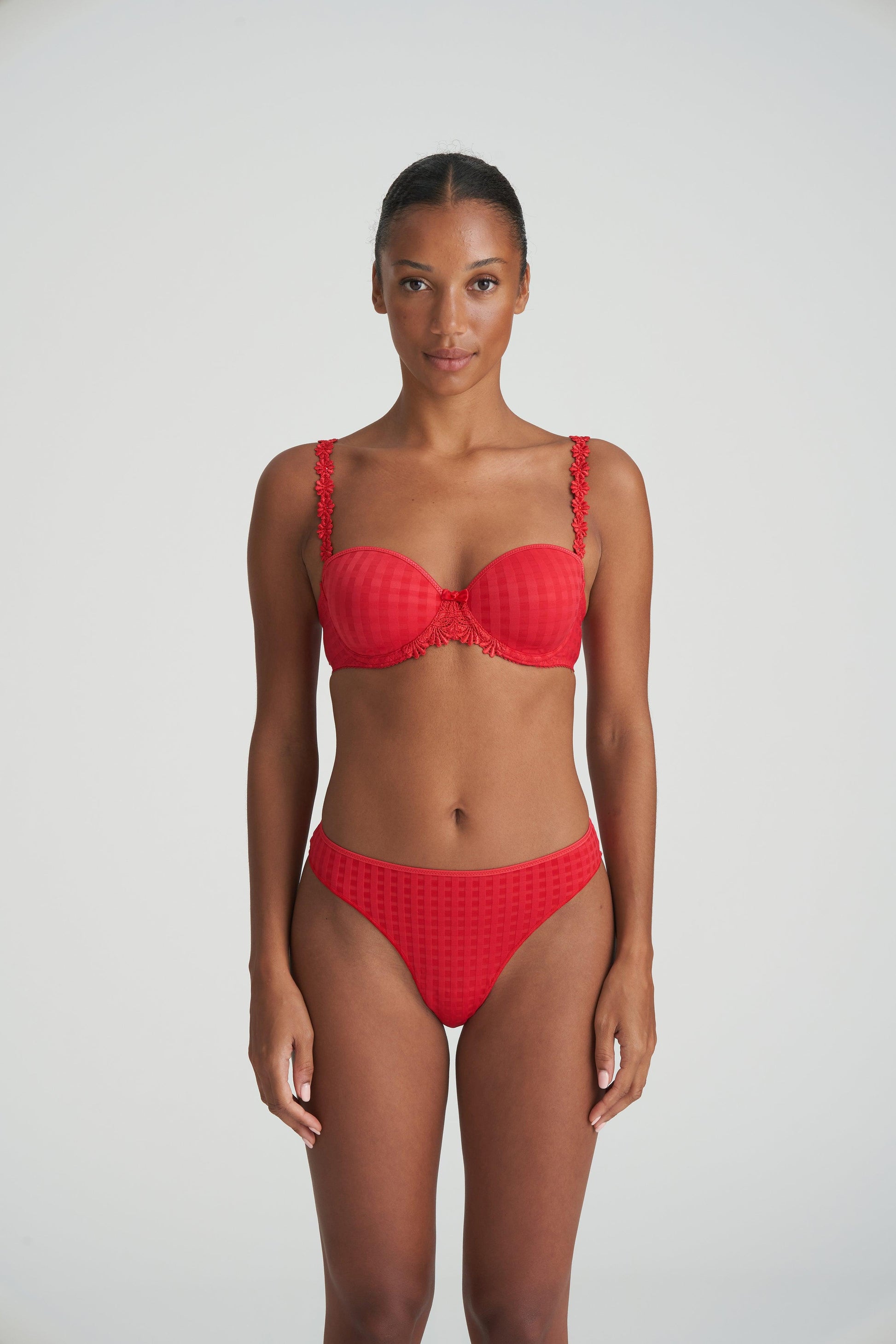 Marie Jo Avero string scarlet - Lingerie Valentijn