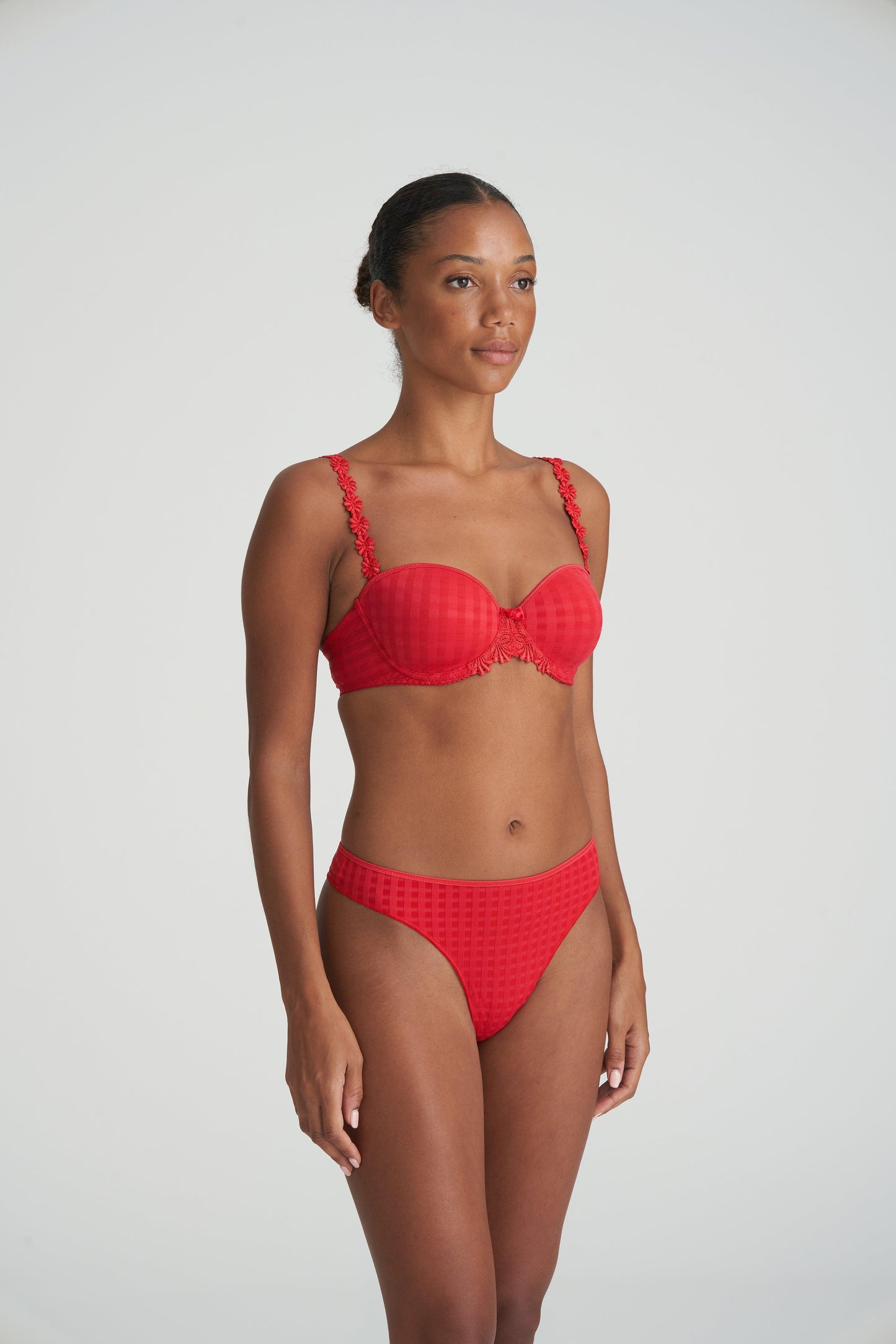 Marie Jo Avero string scarlet - Lingerie Valentijn