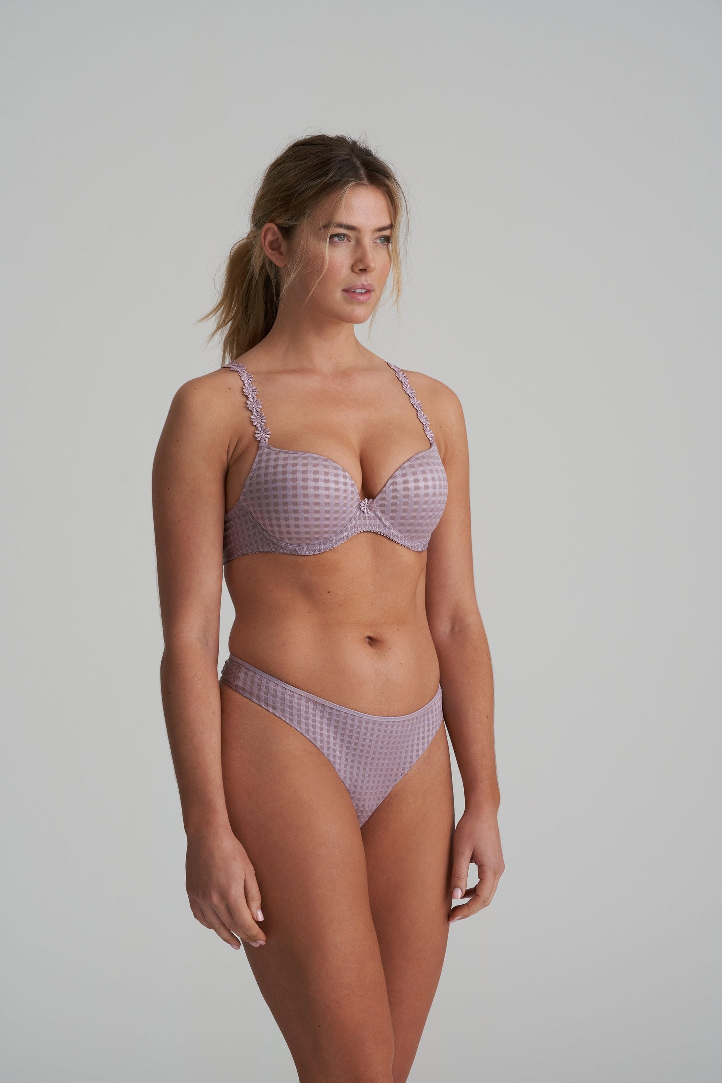 Marie Jo Avero string Soft Sand - Lingerie Valentijn