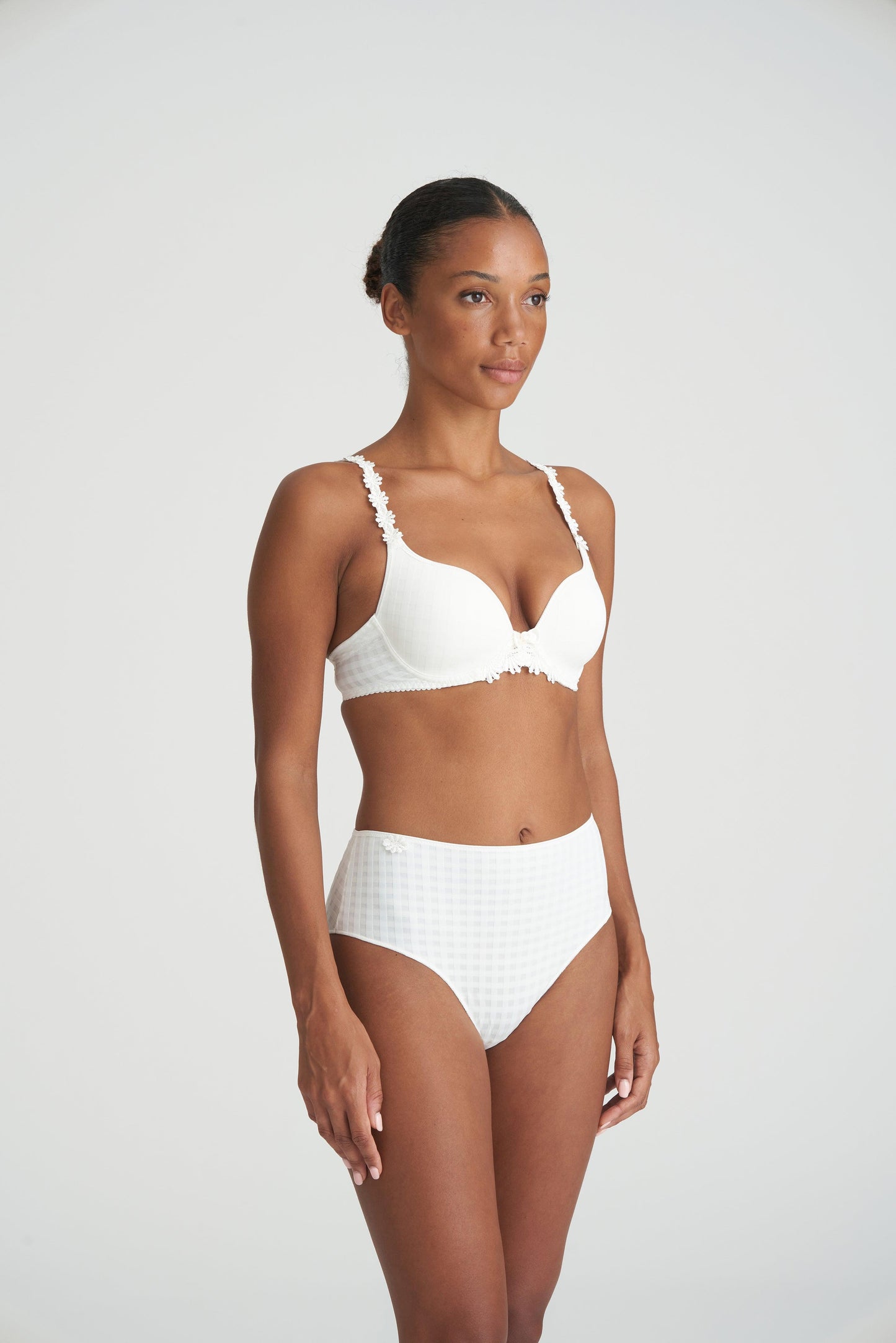 Marie Jo Avero tailleslip natuur - Lingerie Valentijn