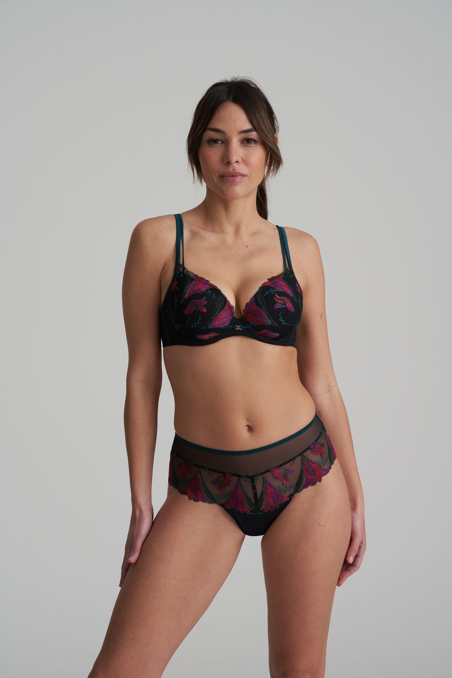 Marie Jo Yoly luxe string jewel green - Lingerie Valentijn