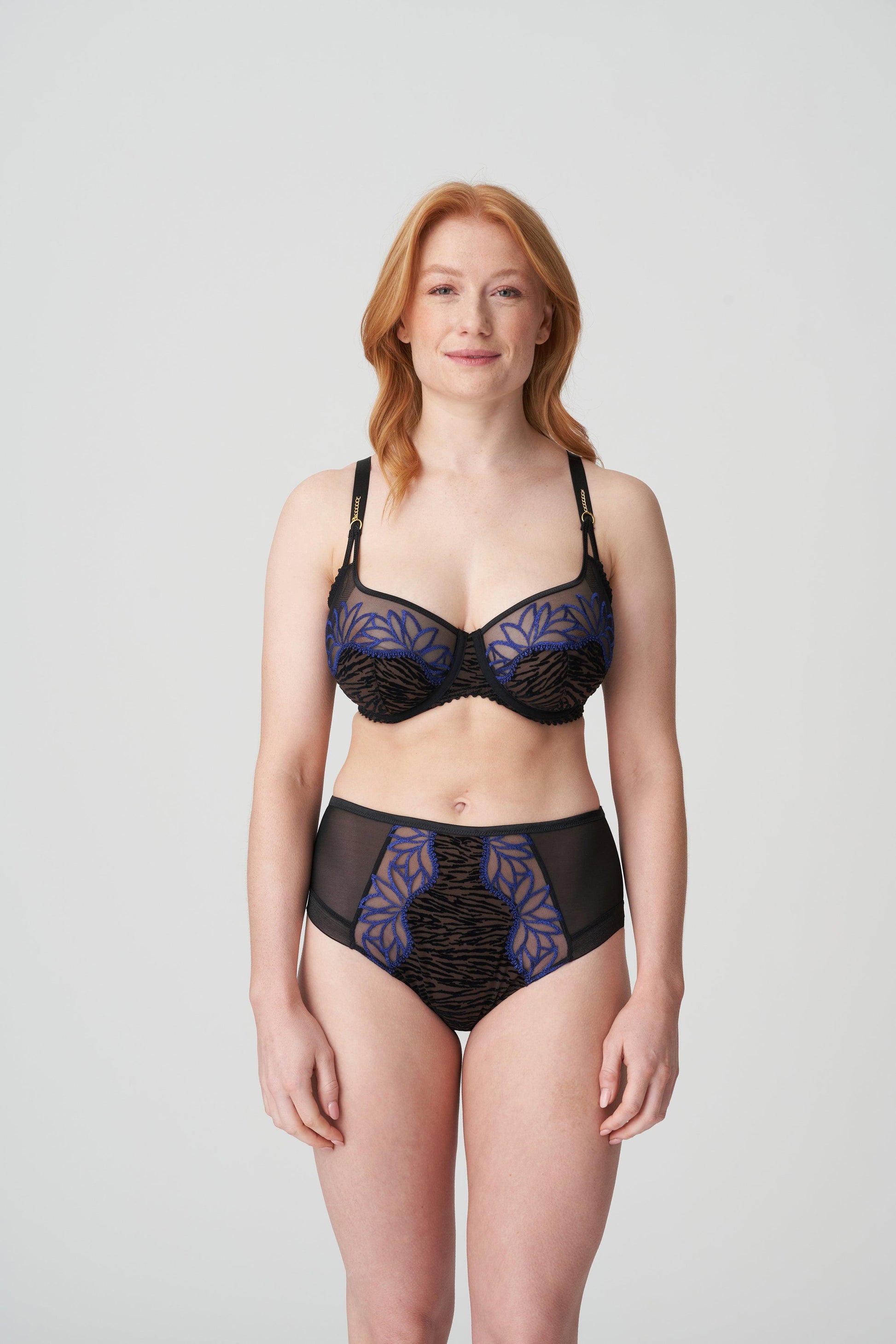 PrimaDonna Cheyney balconette bh verticale naad Sultry Black - Lingerie Valentijn