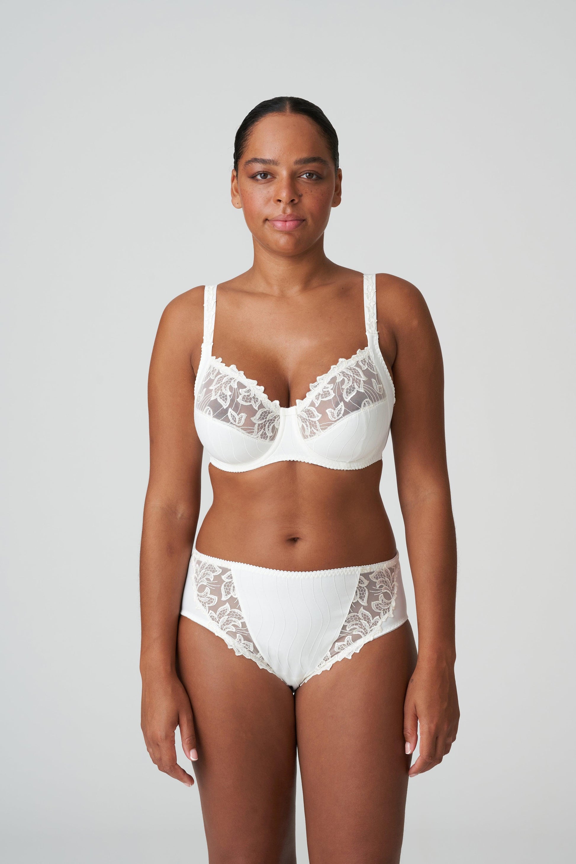 PrimaDonna Deauville tailleslip natuur - Lingerie Valentijn