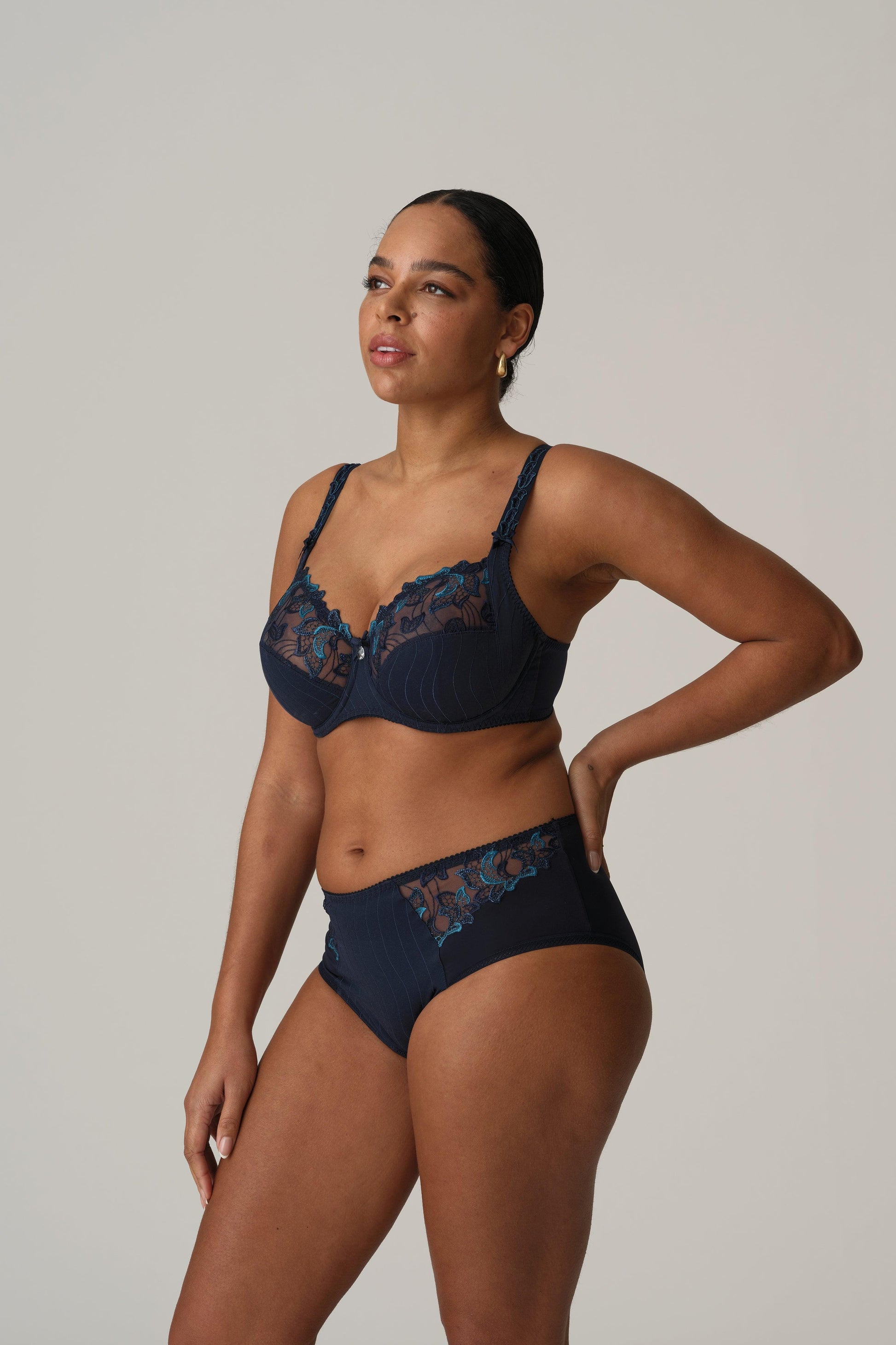 PrimaDonna Deauville tailleslip velvet blue - Lingerie Valentijn