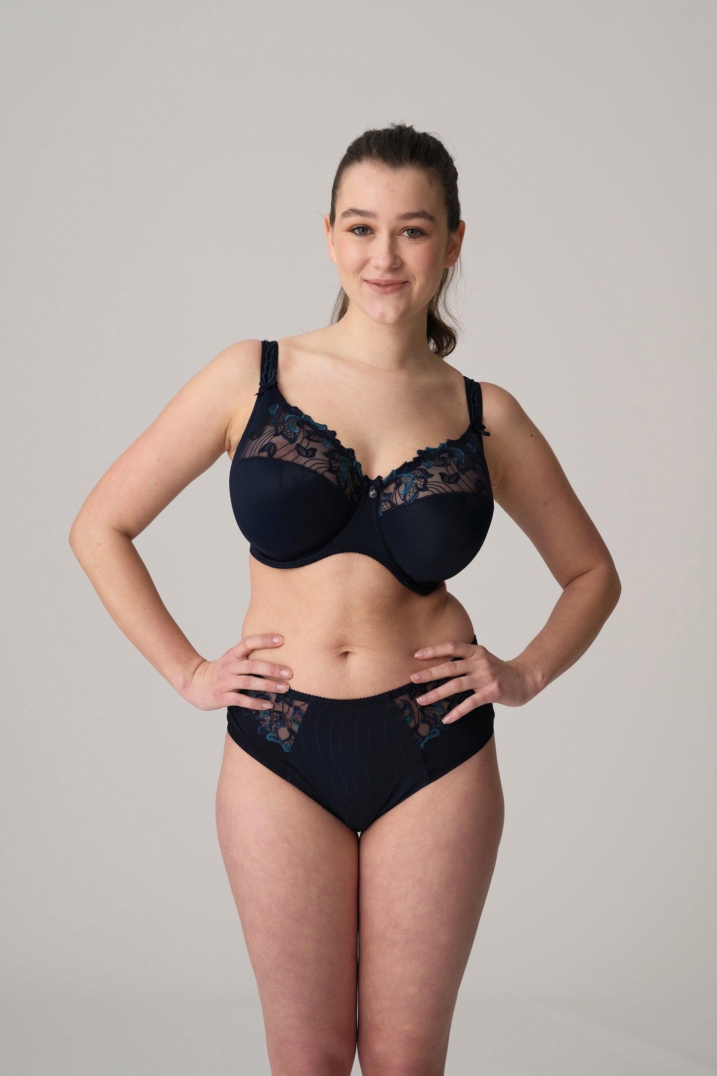 PrimaDonna Deauville volle cup bh velvet blue - Lingerie Valentijn