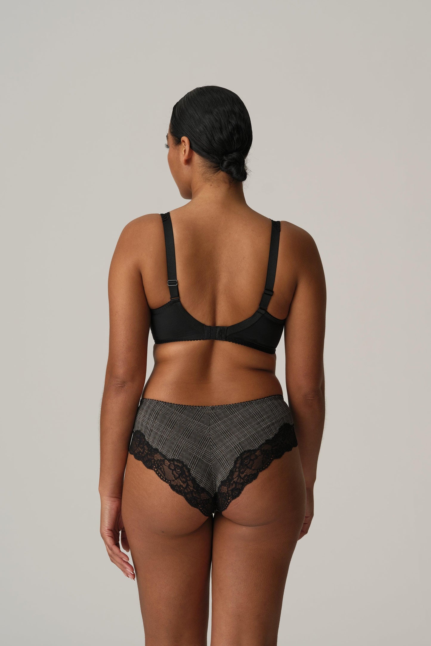 PrimaDonna Madison hotpants Black Tailor - Lingerie Valentijn