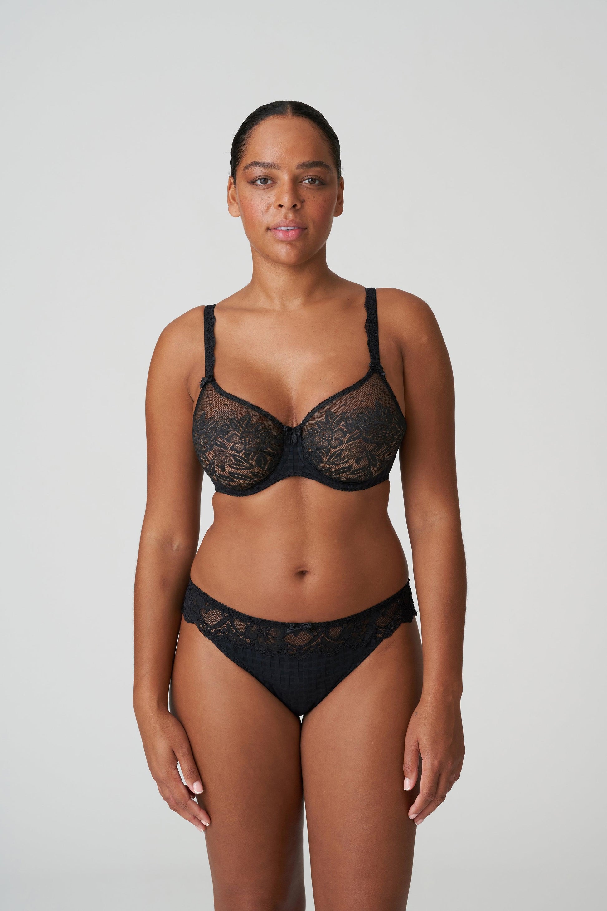 PrimaDonna Madison string zwart - Lingerie Valentijn