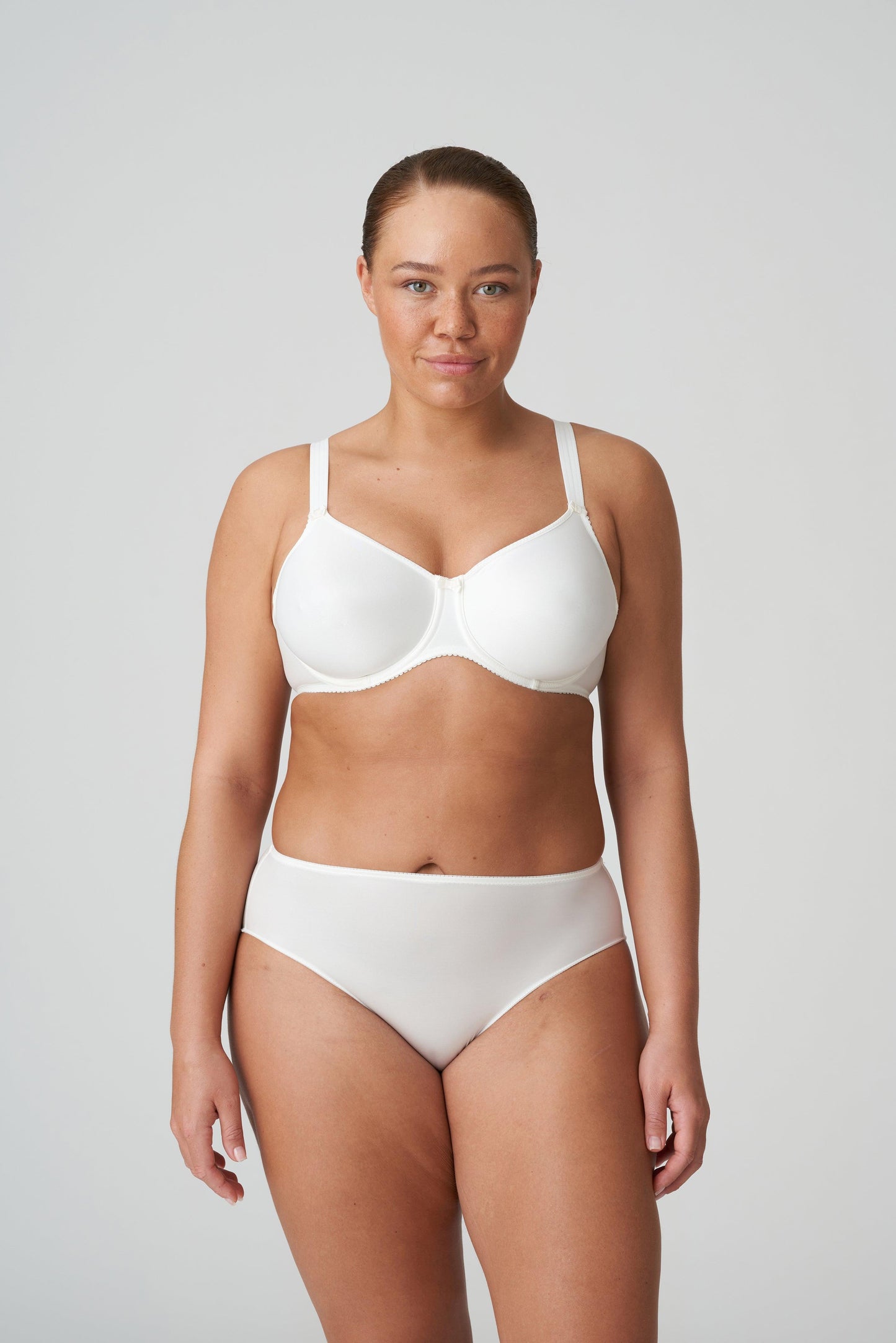 PrimaDonna Satin volle cup bh naadloos natuur - Lingerie Valentijn