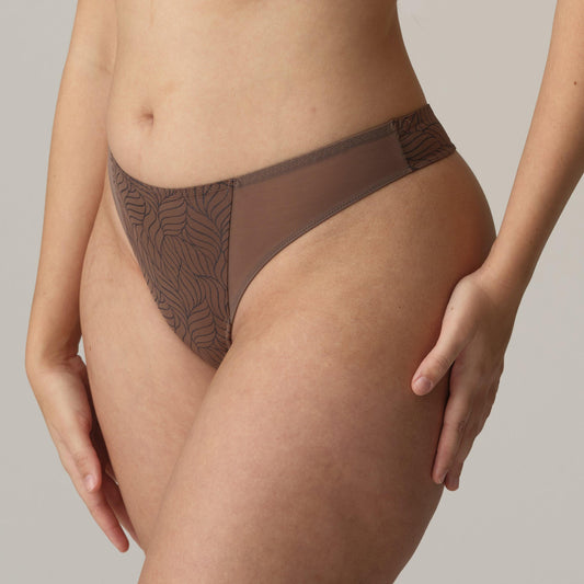 PrimaDonna Twist Ajusco string Caribe Taupe - Lingerie Valentijn